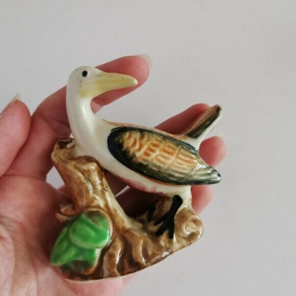 Pair of 2 Vintage Bird Figurines, Pelican Bird Branch Leaf Made in Japan Kitsch - Picture 6 of 10